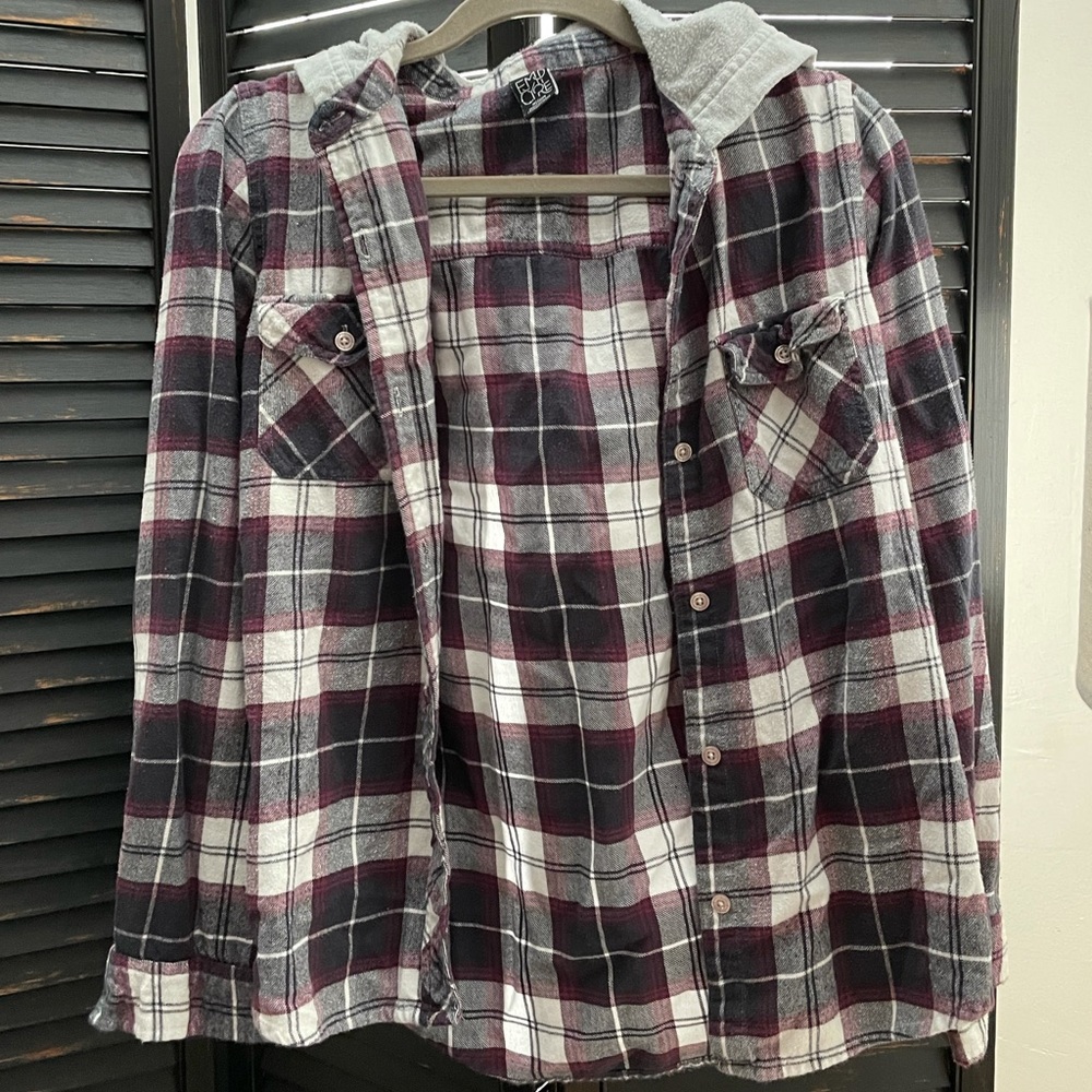 Empyre hooded flannel top